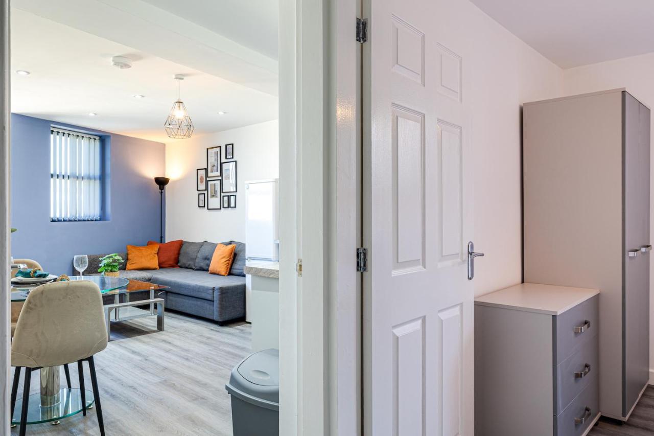 Stunning 1 Bed Apartment In The Heart Of Стокпорт Экстерьер фото