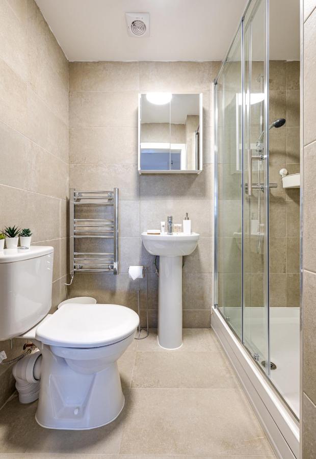 Stunning 1 Bed Apartment In The Heart Of Стокпорт Экстерьер фото